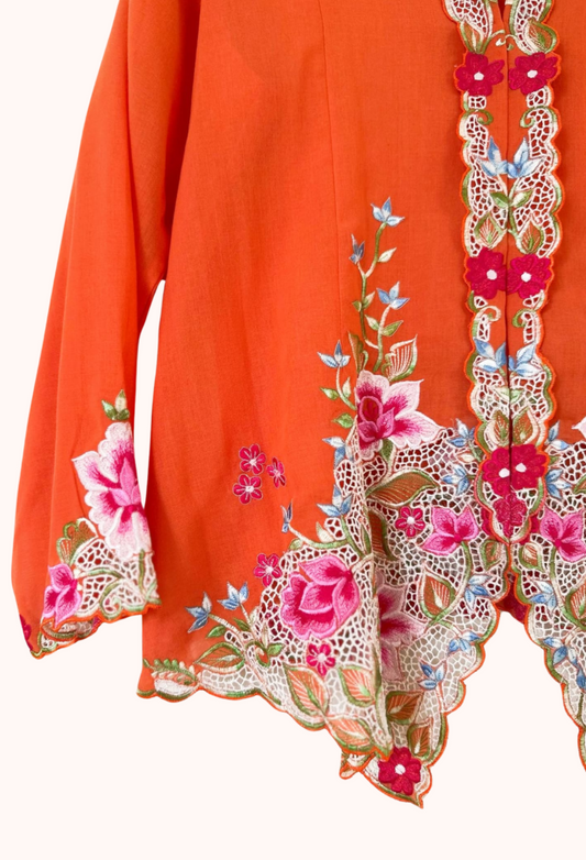 (L) Orange Kebaya