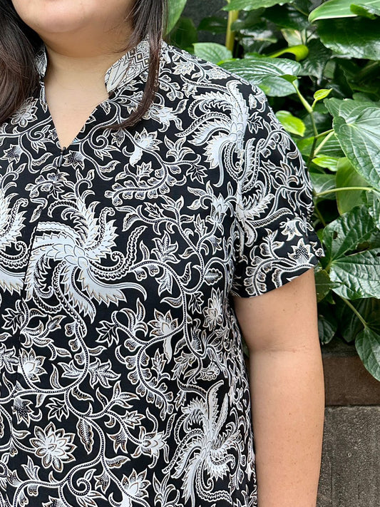 Rey Hi Lo Hem Batik Dress with Mandarin Collar Plus Size