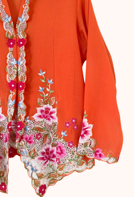 (L) Orange Kebaya