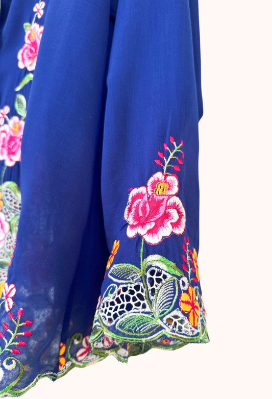 (L) Blue Kebaya