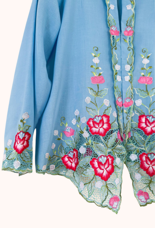 (XL) Light Blue Kebaya