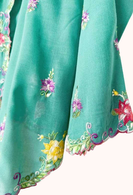 (L) Turquoise Green Kebaya