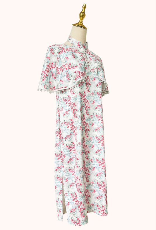 Halter Neck Cheongsam with Cape