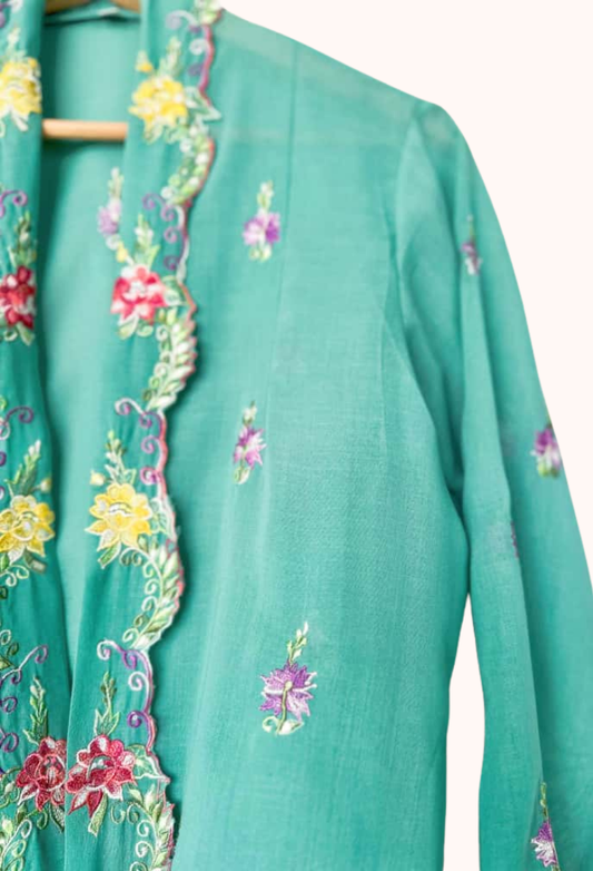 (L) Turquoise Green Kebaya