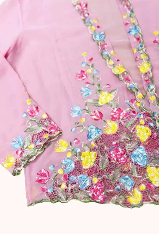 (L) Pink Kebaya
