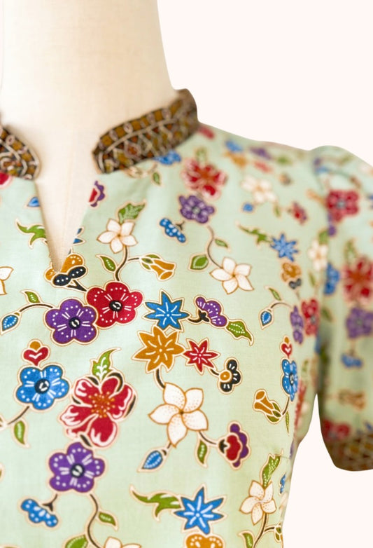 Batik Puffed Sleeve Shift Dress