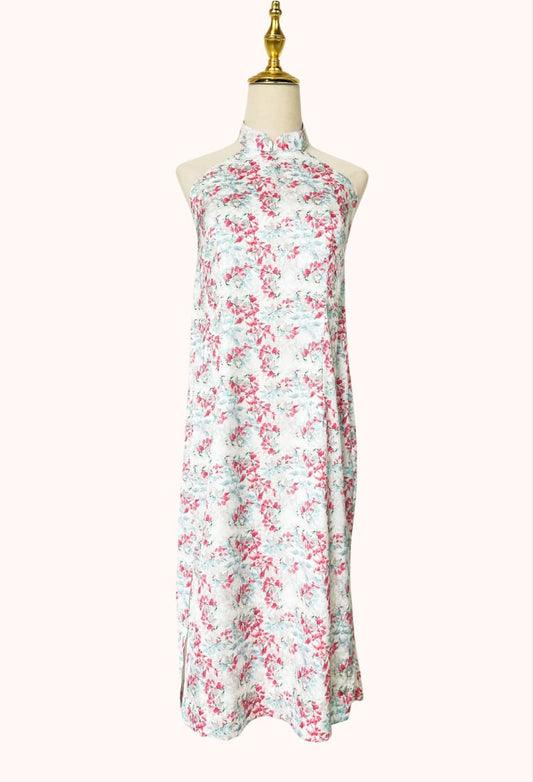 Halter Neck Cheongsam with Cape