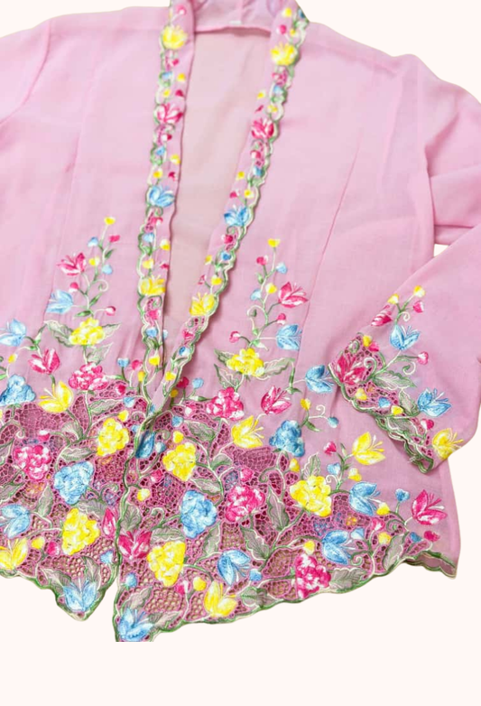 (L) Pink Kebaya