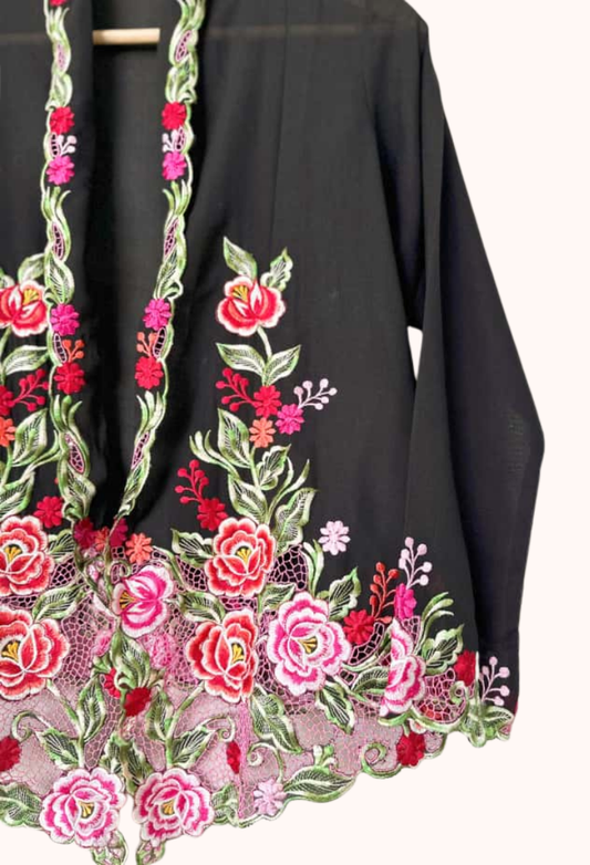 (XS) Black Kebaya