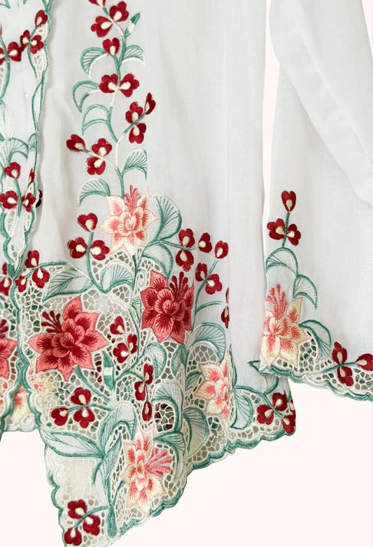 (S) White Kebaya