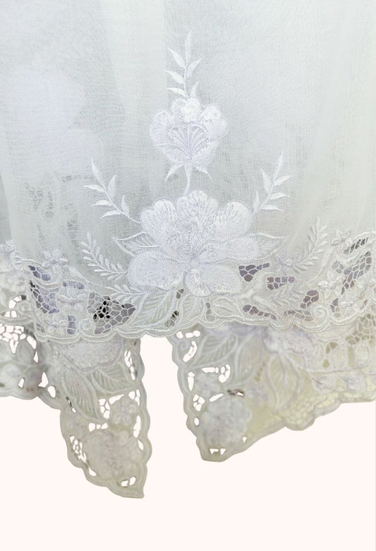 (M) White Kebaya