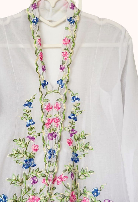 (S) White Kebaya