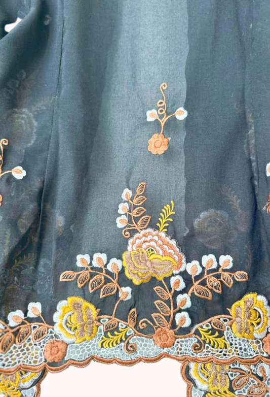 (XS) Black Kebaya