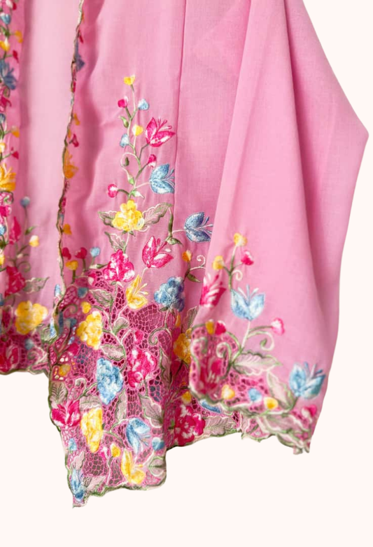 (L) Pink Kebaya