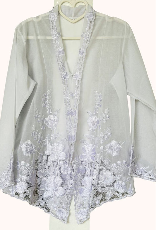 (M) White Kebaya